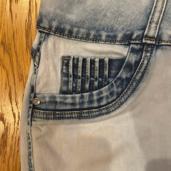 - La Bonita triple button stretch skinny faded jeans size 11 (e) - Picture 4 of 10